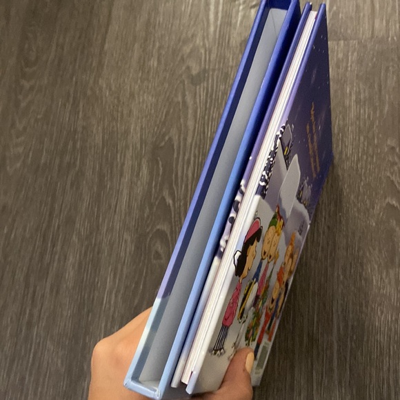 A Charlie Brown Christmas Hardcover (with protective cover) - Picture 4 of 6